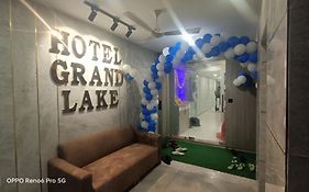 Hotel Grand Lake